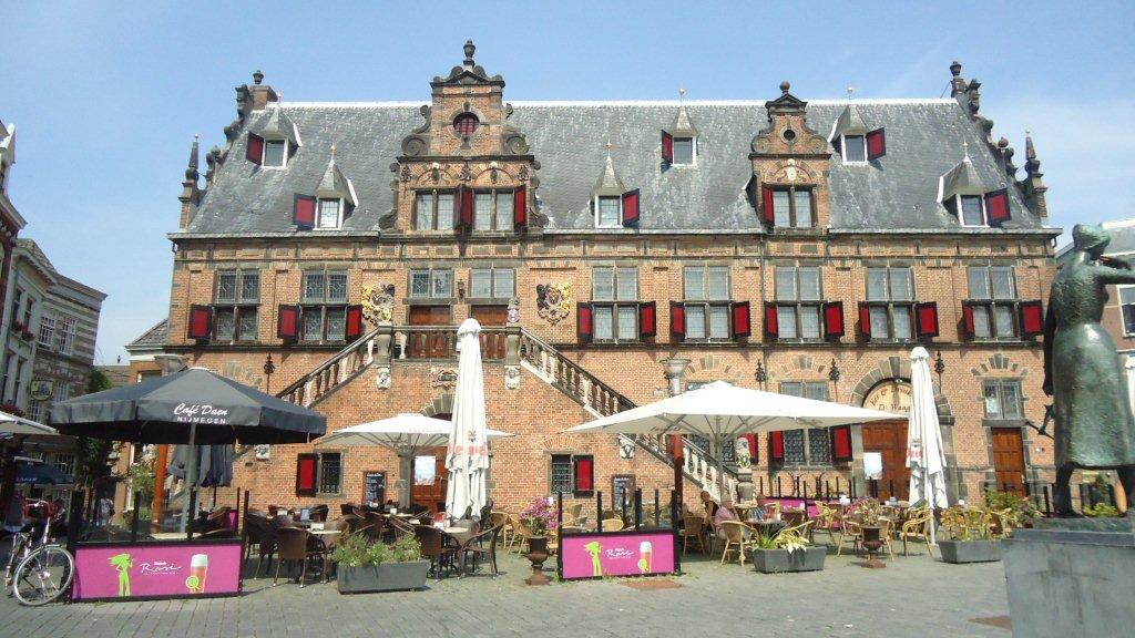 raadhuis geschiedenis Bussum
